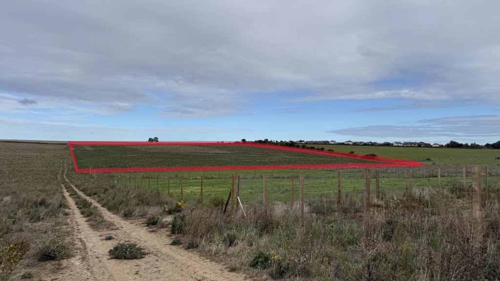 Lot: 30 - LAND EXTENDING TO 15 ACRES - Main image with highlighted boundaries for illustration purposes only